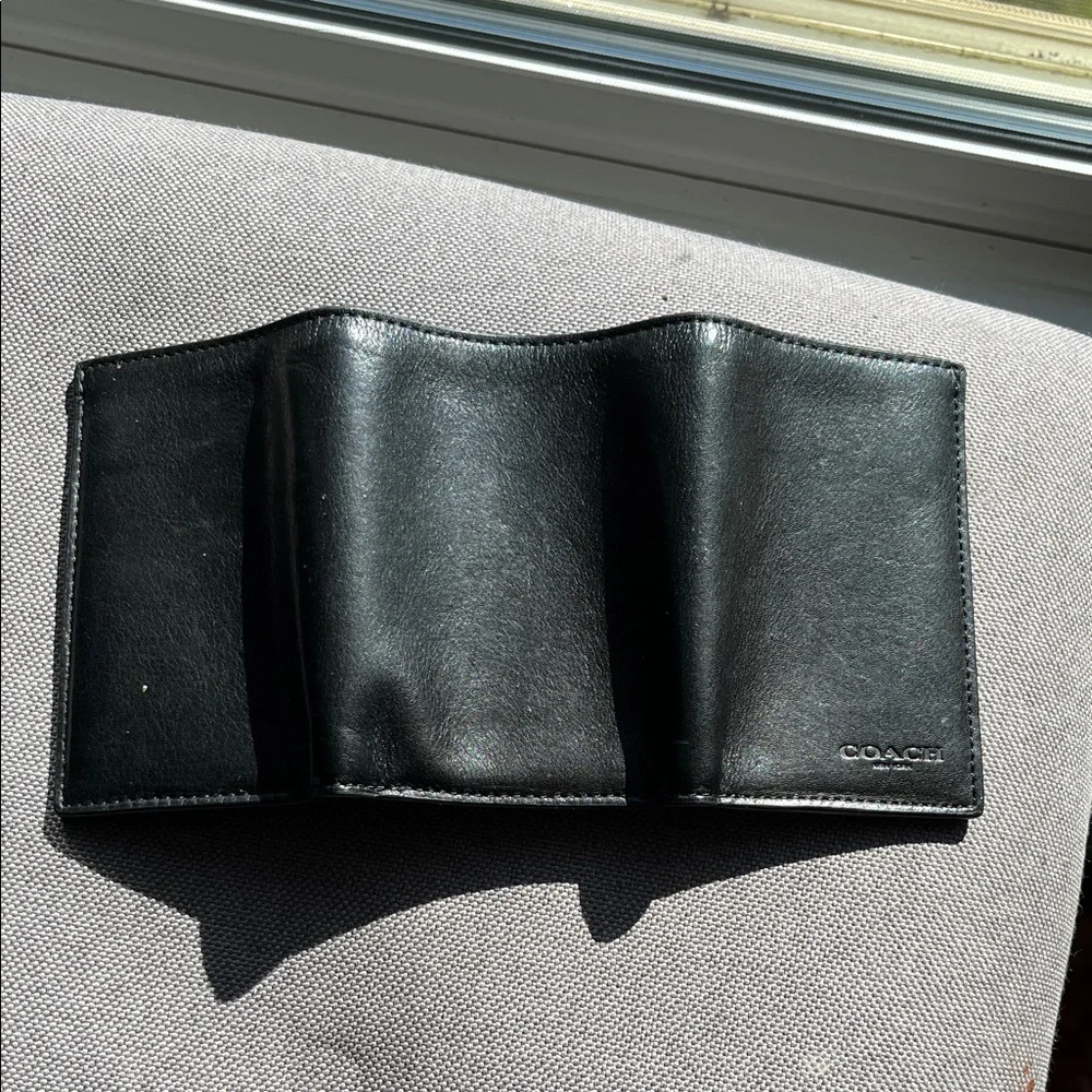 Coach Men's Black Smooth Leather Trifold Wallet